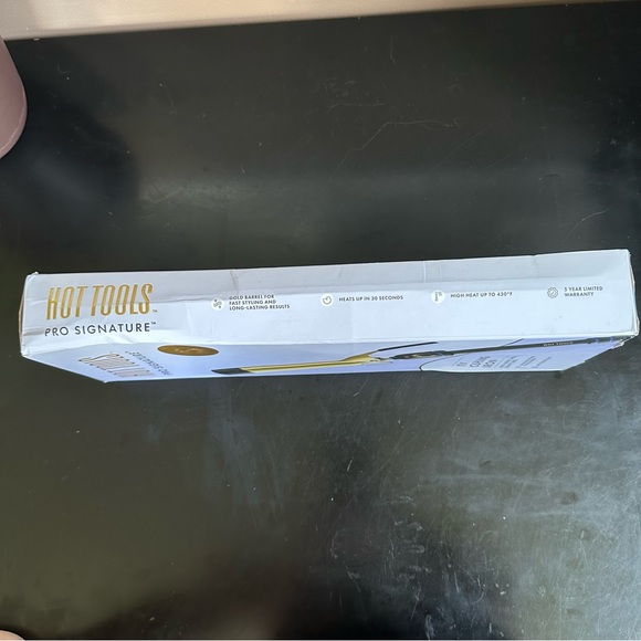 Hot Tools Curling Iron Size 1 1/4” - Picture 6 of 6